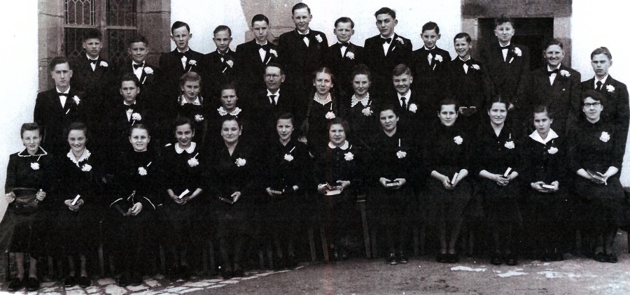 Die Verrenberger und Bitzfelder Konfirmanden von 1955