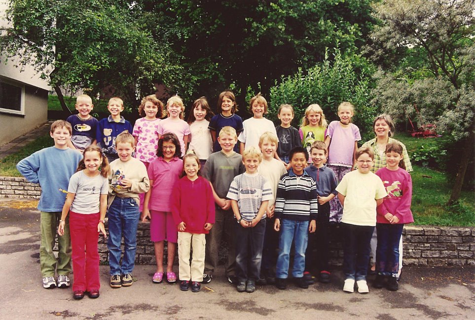 Klassenfoto_2000-2001-Einschulung