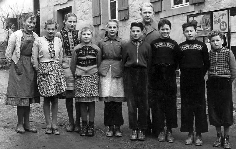 Klassenbild der Volksschule Verrenberg; vermutlich zwischen 1957 - 1958